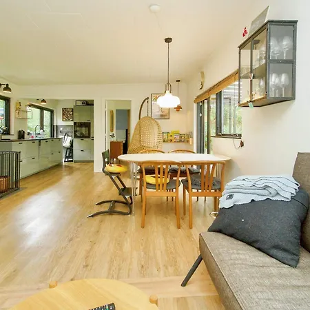 5 Person Holiday In Ferienhaus