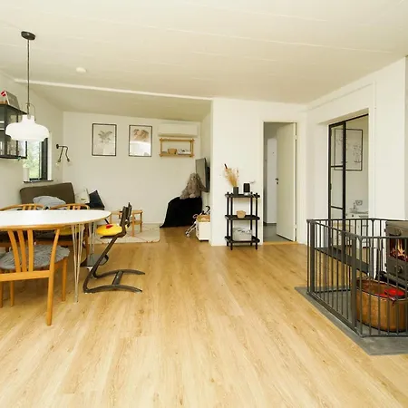 Ferienhaus 5 Person Holiday In Vejby