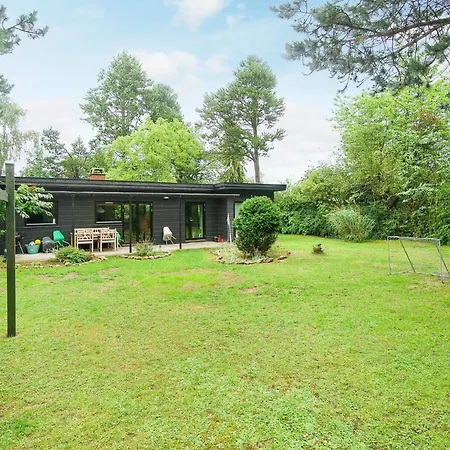 5 Person Holiday In Ferienhaus